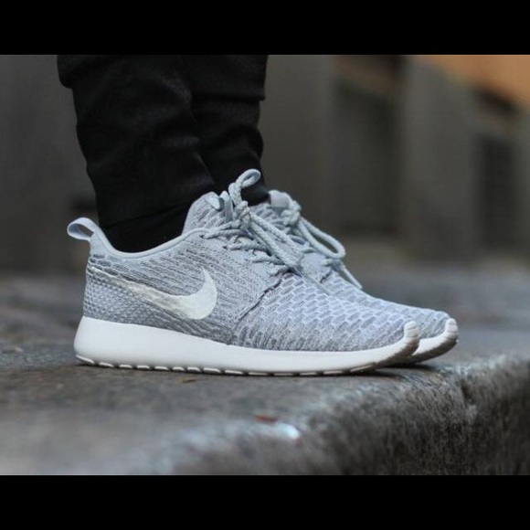 Nike Shoes - Nike Grey Roshe Run Flyknit size 9